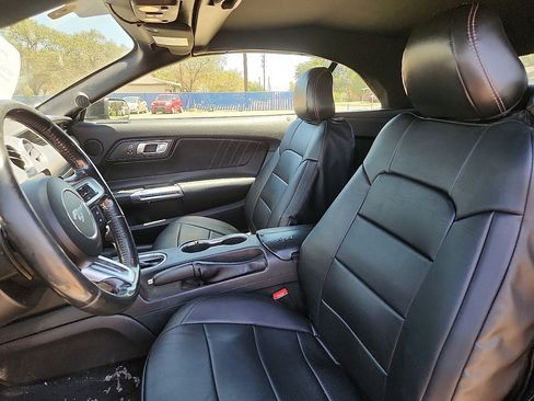 Used 2020 Ford Mustang GT Premium image 7