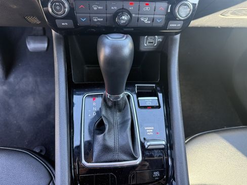 Used 2025 Jeep Compass Limited AWD/4WD image 14