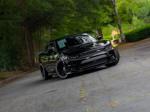 Used 2020 Dodge Charger Scat Pack w/ Daytona Edition Group RWD image 21