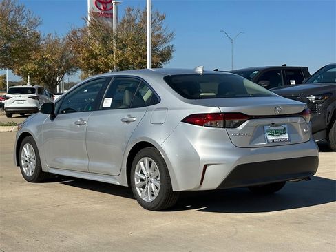 New 2026 Toyota Corolla XLE image 5
