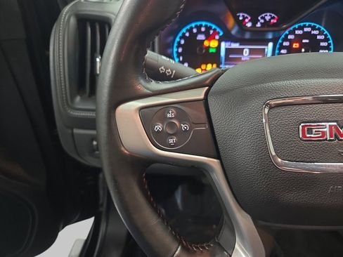 Used 2018 GMC Canyon SLE image 19