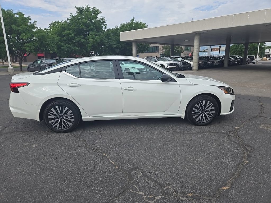 New 2026 Nissan Altima 2.5 SV AWD/4WD image 4
