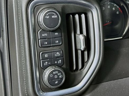 Used 2021 Chevrolet Silverado 1500 LT Trail Boss w/ Convenience Package II AWD/4WD image 10