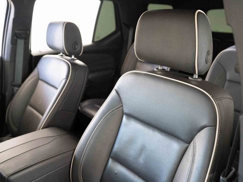 Used 2023 Chevrolet Traverse Premier w/ Redline Edition image 21