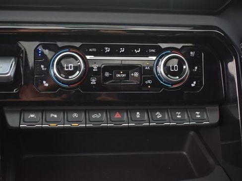 Used 2024 GMC Sierra 1500 AT4X AWD/4WD image 29