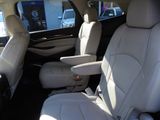 Used 2019 Buick Enclave Essence image 6