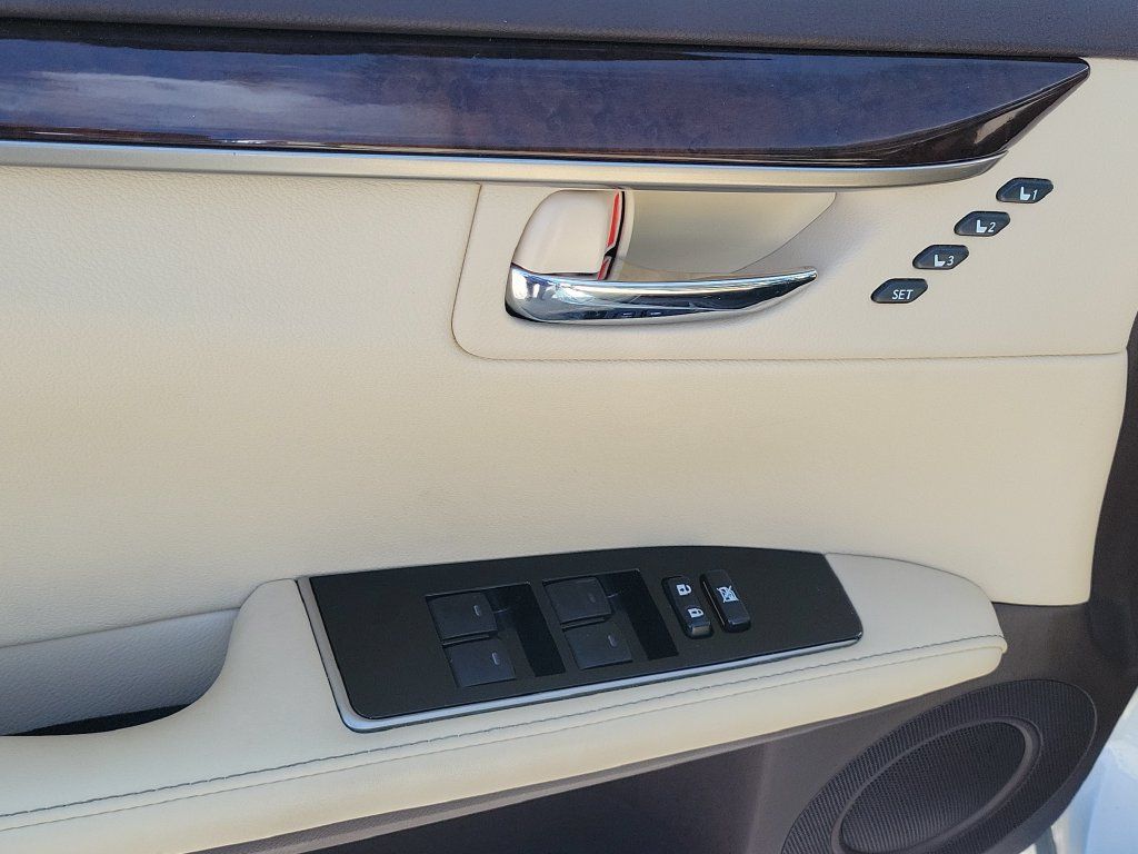 Used 2017 Lexus ES 350 w/ Premium Package FWD image 20