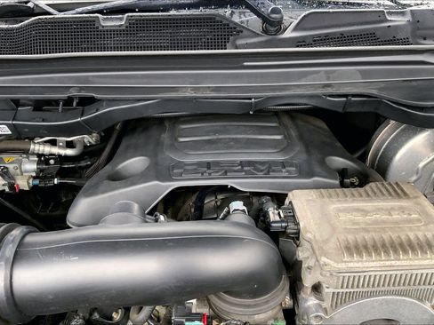 Used 2019 RAM 1500 Laramie image 27