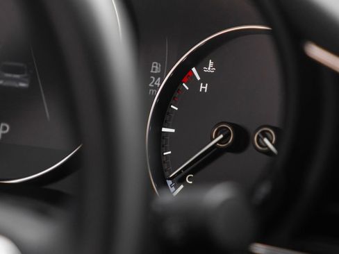 Used 2025 MAZDA CX-30 AWD 2.5 S w/ Preferred Package image 22