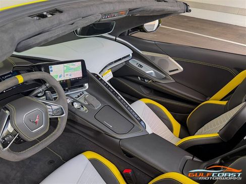 Used 2022 Chevrolet Corvette Stingray Premium Conv RWD image 14