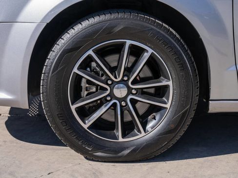 Used 2019 Dodge Grand Caravan GT image 30