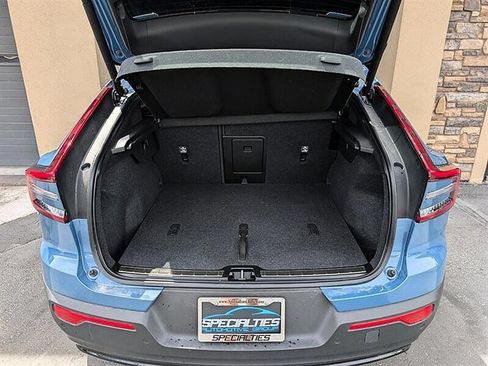 Used 2023 Volvo C40 P8 Recharge Ultimate AWD/4WD image 32