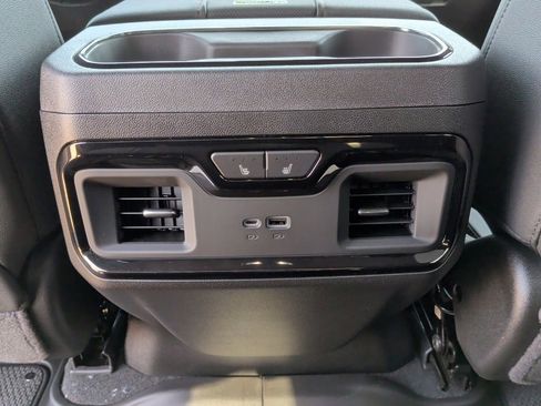 New 2026 GMC Sierra 1500 AT4 w/ AT4 Premium Package AWD/4WD image 40
