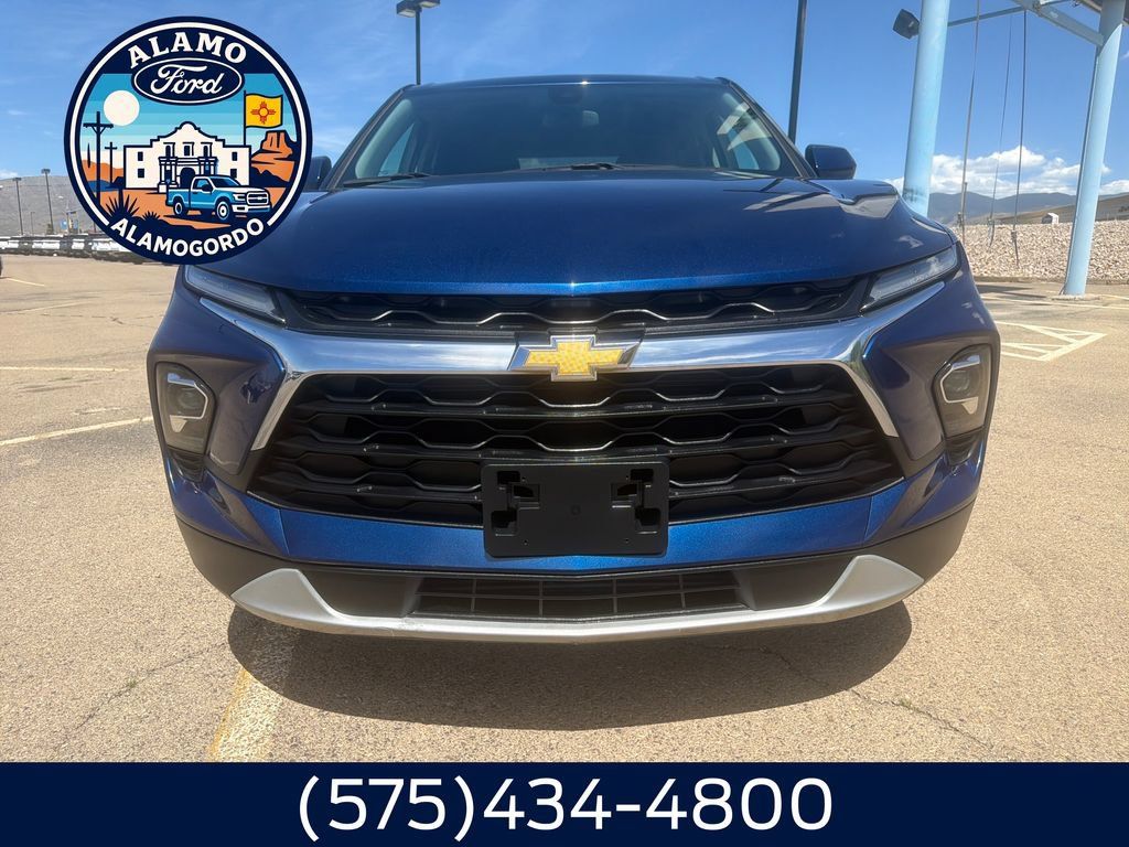 Used 2023 Chevrolet Blazer LT FWD image 8