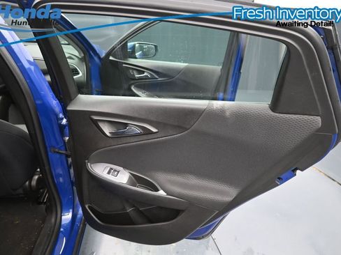 Used 2023 Chevrolet Malibu LT FWD image 16