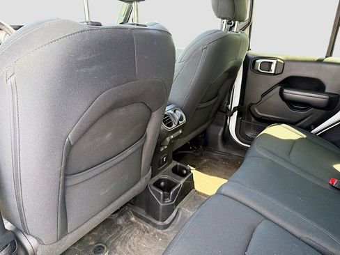 Used 2021 Jeep Wrangler Unlimited Sport AWD/4WD image 25