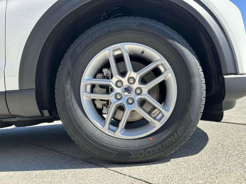 New 2025 Ford Explorer Active w/ Active Comfort Package image 12