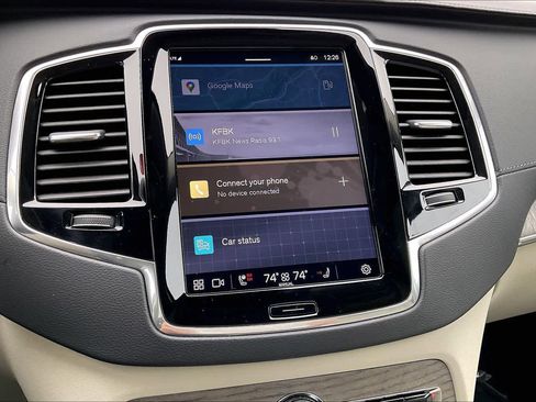 Used 2023 Volvo XC90 B6 Ultimate w/ Protection Package Premier image 36