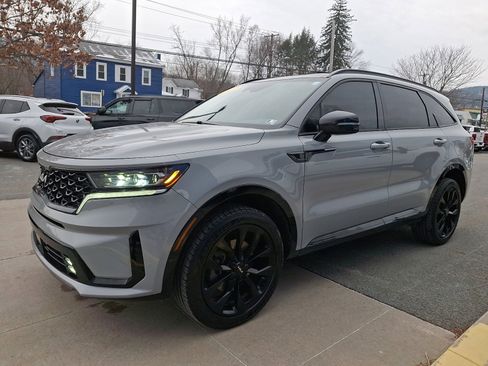 Used 2022 Kia Sorento SX image 3
