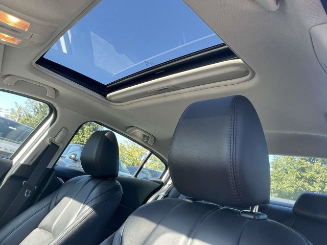 Used 2018 MAZDA MAZDA3 Touring FWD image 11