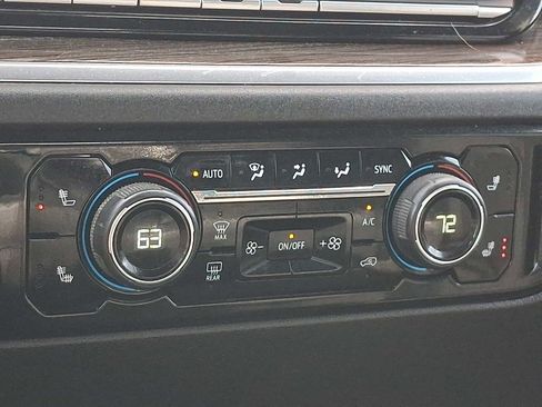 Used 2022 Chevrolet Silverado 1500 LT image 16