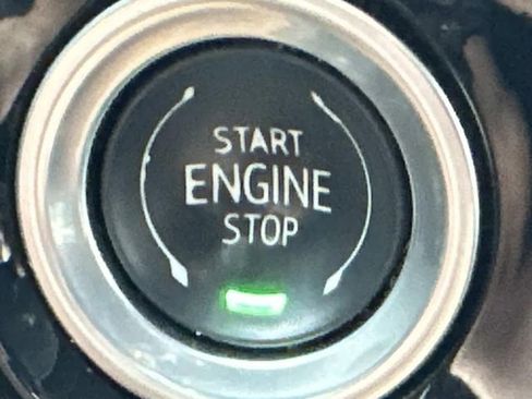 Used 2025 Chevrolet Silverado 1500 LT image 29