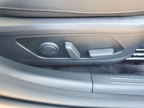 New 2026 Kia K5 EX image 9