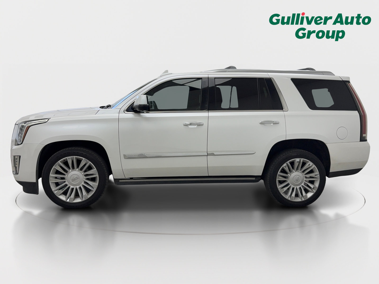 Used 2016 Cadillac Escalade Platinum AWD/4WD image 3