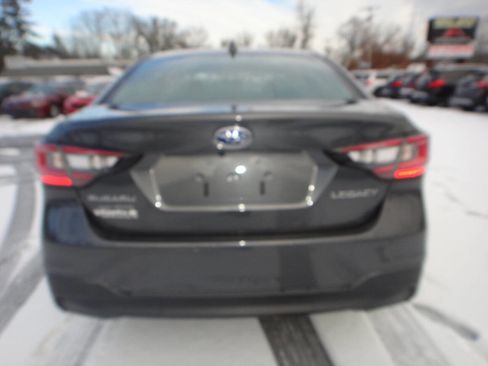 Used 2020 Subaru Legacy Premium image 5