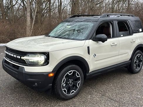 New 2025 Ford Bronco Sport Outer Banks w/ Outer Banks Tech Package+ image 3