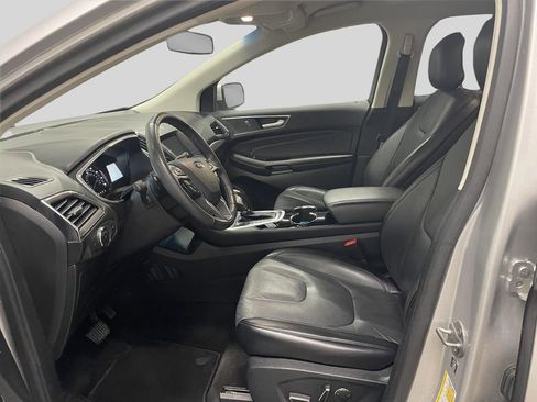 Used 2018 Ford Edge Titanium AWD/4WD image 17