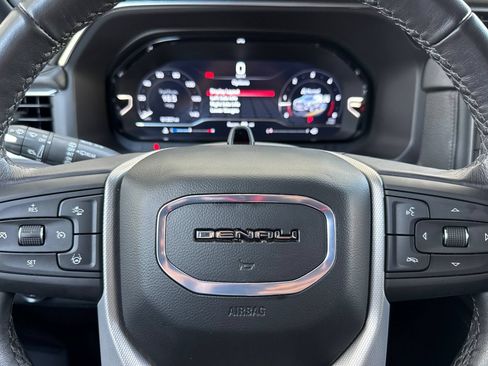 Used 2024 GMC Yukon XL Denali w/ Advanced Technology Package AWD/4WD image 29