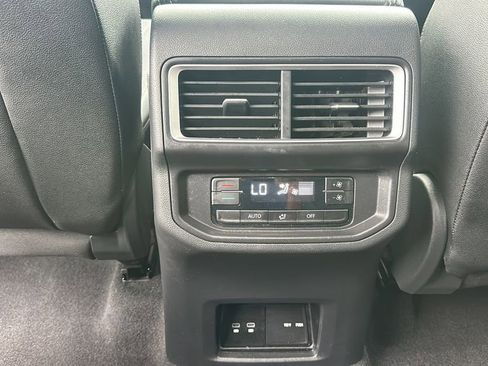 Used 2026 Volkswagen Atlas SE AWD/4WD image 28