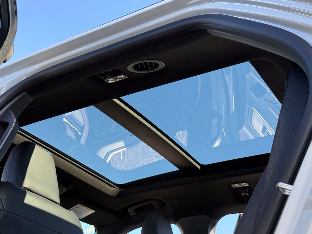 New 2027 Ford Explorer ST-Line w/ Premium Package AWD/4WD image 7