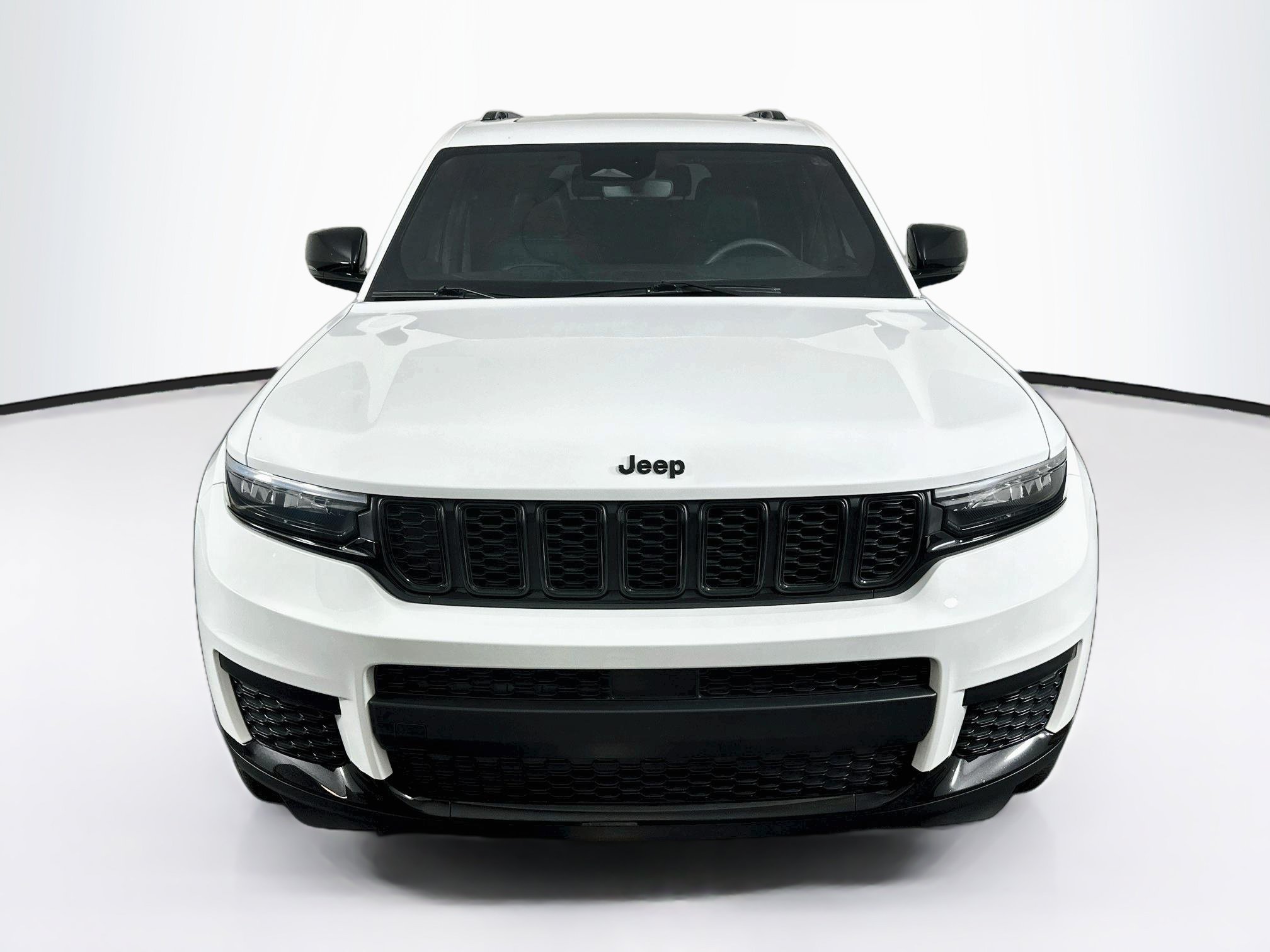 Used 2023 Jeep Grand Cherokee L Laredo AWD/4WD image 2