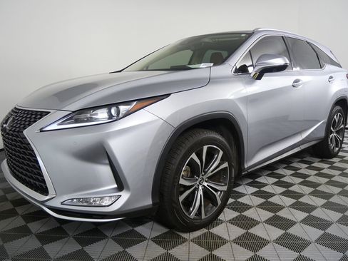 Used 2022 Lexus RX 350L FWD w/ Premium Package image 8