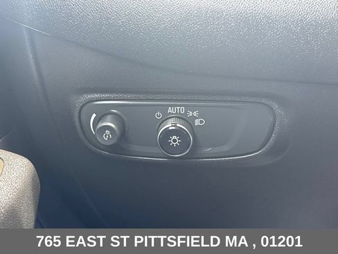 Used 2023 Chevrolet Equinox LT AWD/4WD image 27