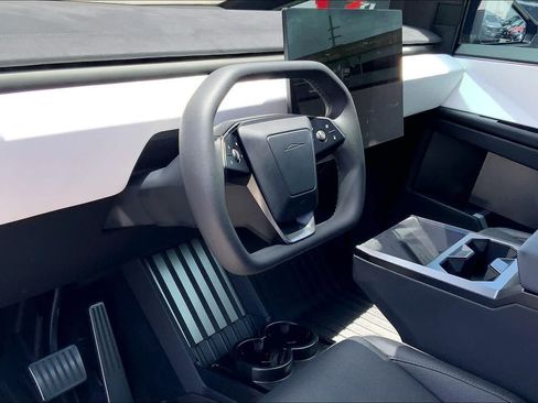 Used 2024 Tesla Cybertruck Cyberbeast AWD/4WD image 2