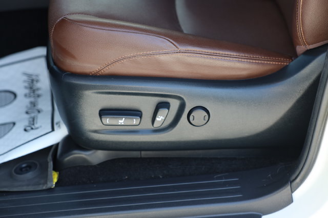 Used 2023 Toyota 4Runner Limited AWD/4WD image 18