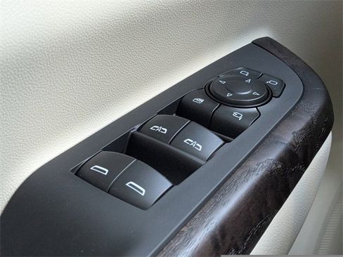 Used 2023 GMC Acadia Denali w/ Denali Technology Package image 21