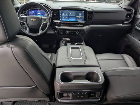 Certified 2022 Chevrolet Silverado 1500 LTZ w/ LTZ Premium Package AWD/4WD image 21