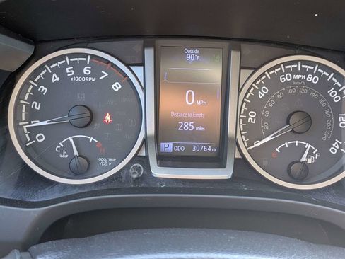 Used 2019 Toyota Tacoma SR5 image 31