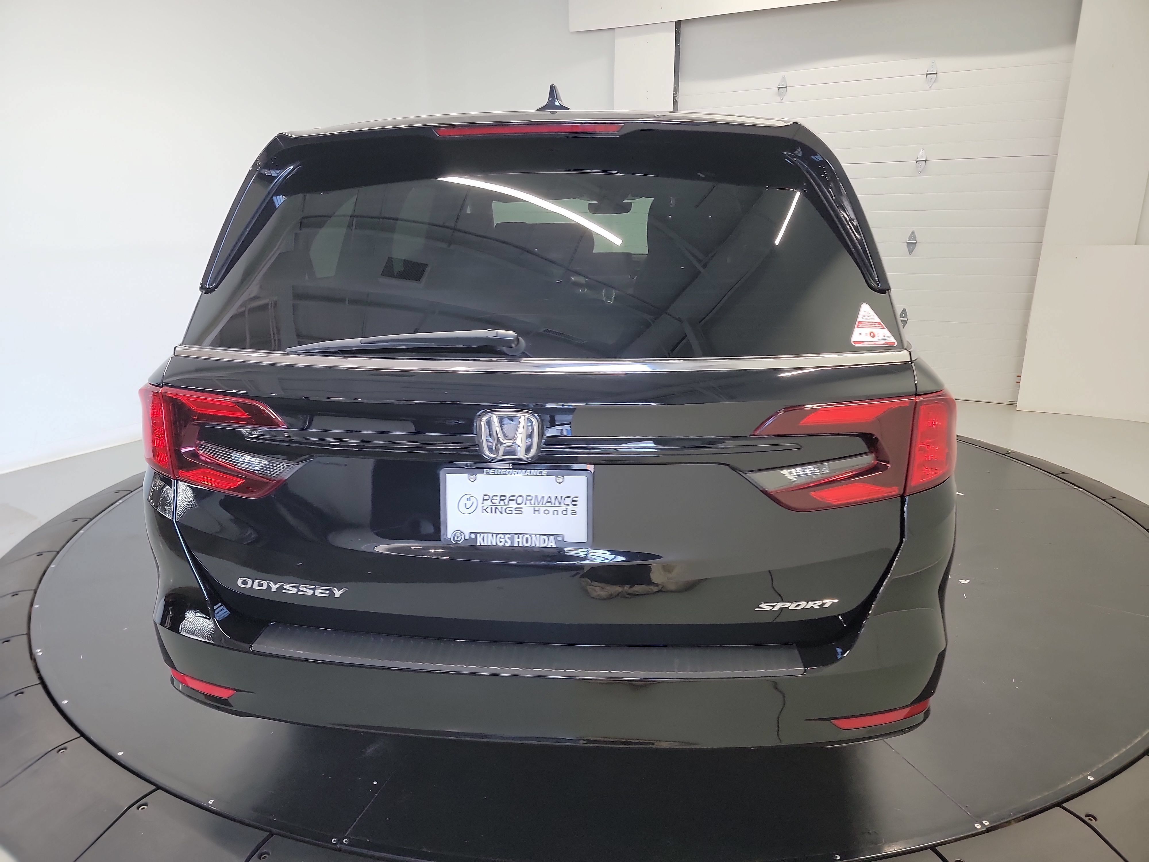 Used 2024 Honda Odyssey Sport image 8