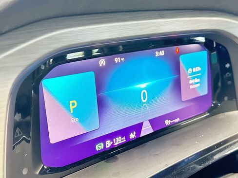 Certified 2024 Volkswagen Atlas Cross Sport SE w/ Panoramic Sunroof Package FWD image 16