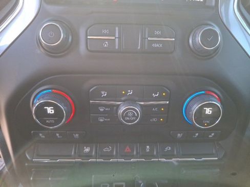 Used 2023 Chevrolet Silverado 2500 LTZ w/ LTZ Convenience Package image 12