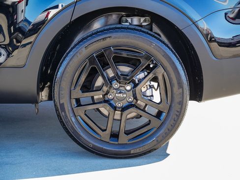 Used 2023 Kia Telluride EX X-Line image 6