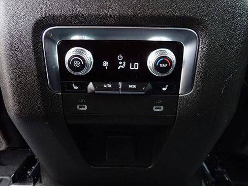 Used 2024 GMC Yukon XL AT4 w/ Max Trailering Package AWD/4WD image 9