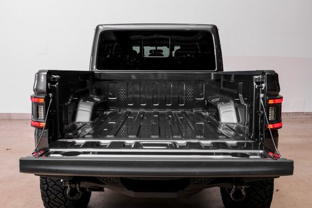 Used 2025 Jeep Gladiator Sport AWD/4WD image 40