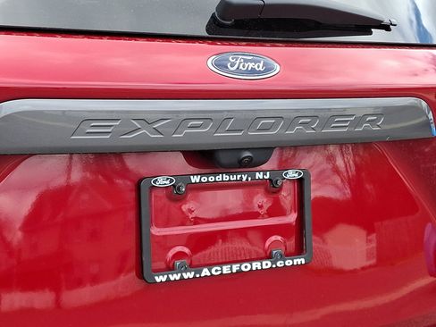 Certified 2024 Ford Explorer XLT w/ Equipment Group 202A image 30