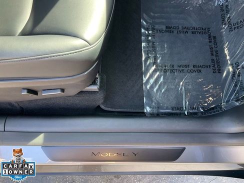 Used 2025 Tesla Model Y Long Range image 63